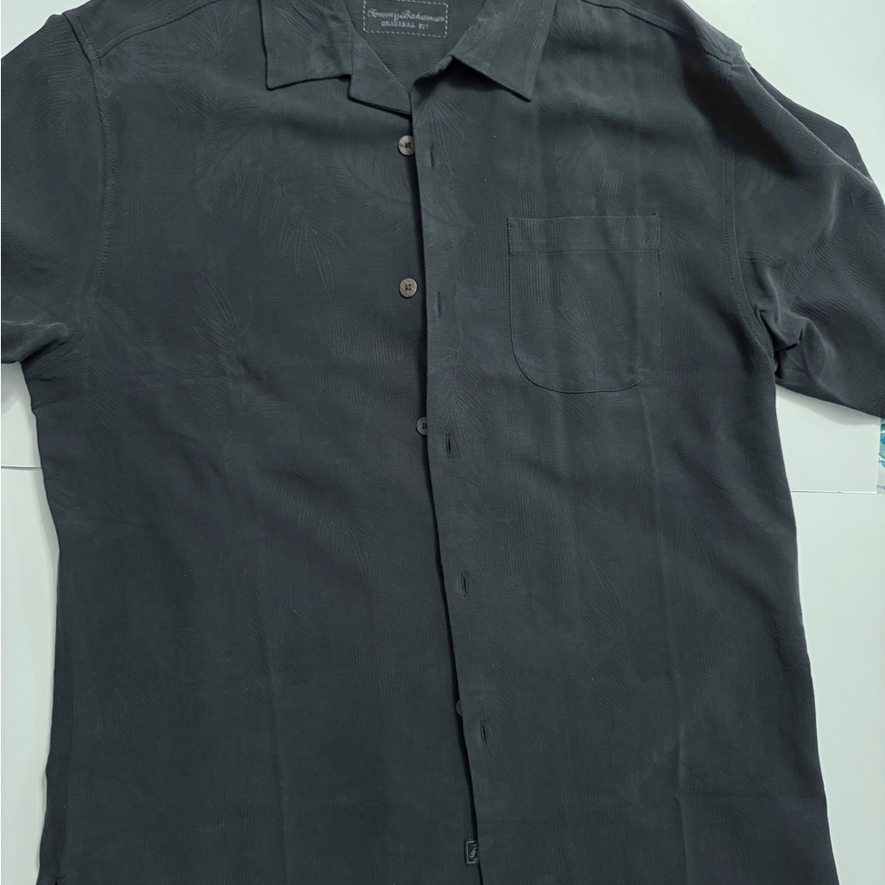 Tommy Bahama Black Silk Casual Button Down Shirt medium NWT